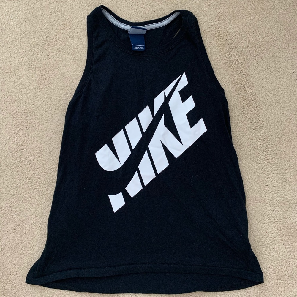 Women’s Nike Top